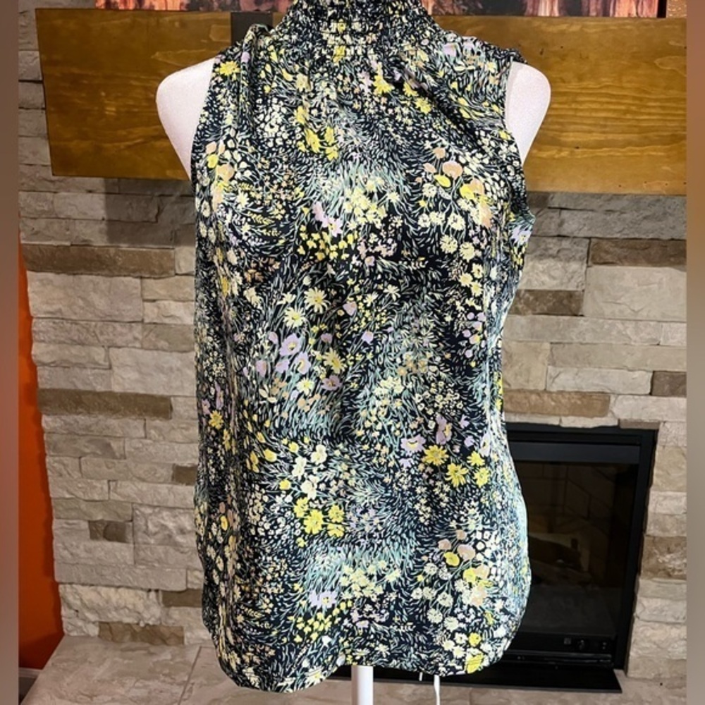 Ann Taylor Factory Blouse Sleeveless Floral